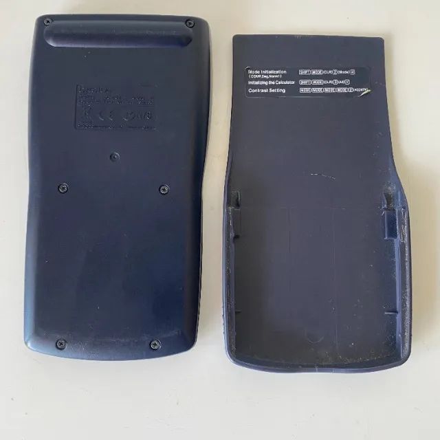 C022 calculadora científica usada comércio pequena mancha funciona perfeitamente - Foto 4
