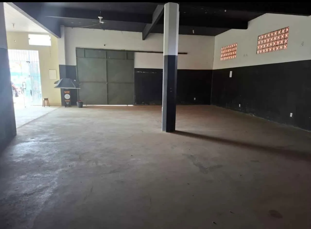 Aluga-se Galeria Comercial no Xavier Maia 
