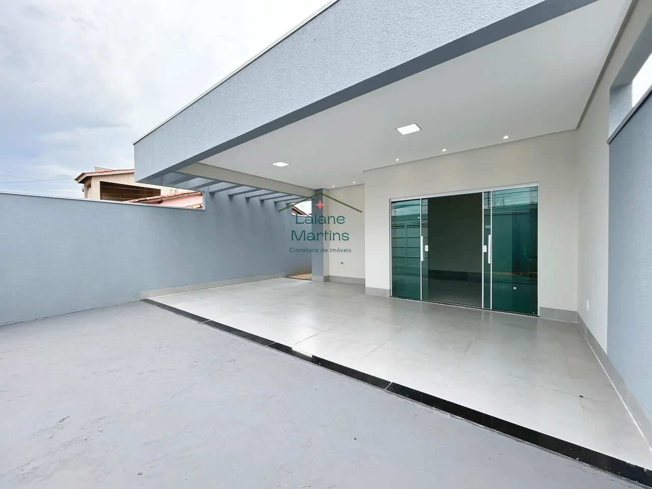 Casa à venda - 906 sul - 3 quartos (uma suíte) - 2 vagas