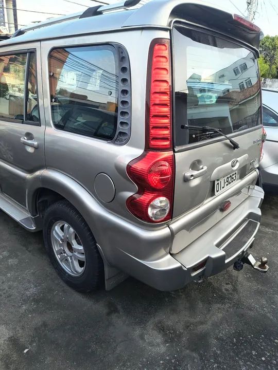 Mahindra Scorpion GLX SUV 2012 - Foto 4