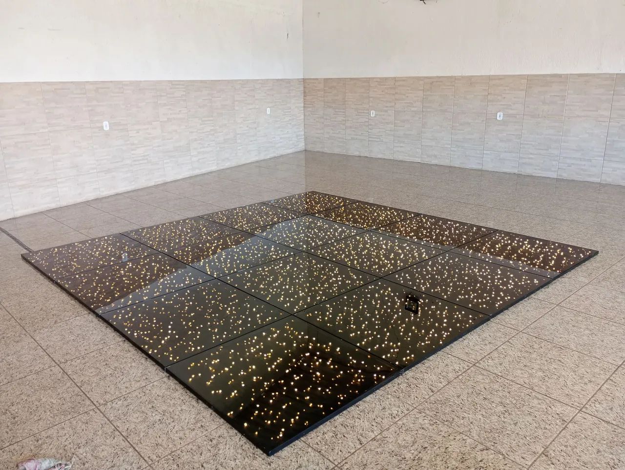 Aluguel e venda para pista de dança 