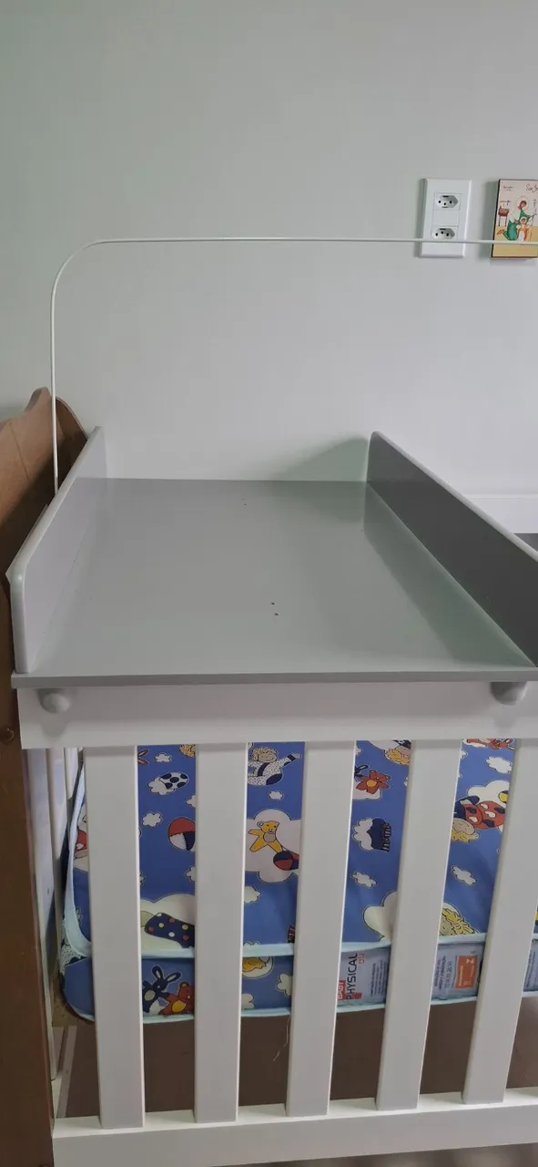 Berço+colchão+trocador de bebê