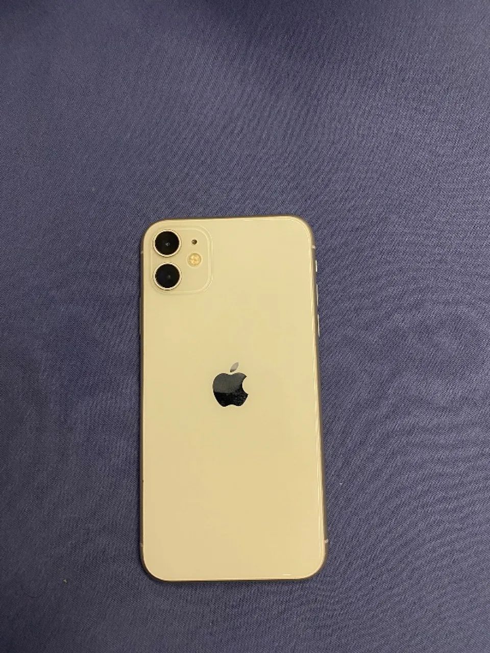 Apple iPhone 11　64GB イエロー 美品 Apple iPhone 11 (64 GB) - Amarelo | Parcelamento sem juros