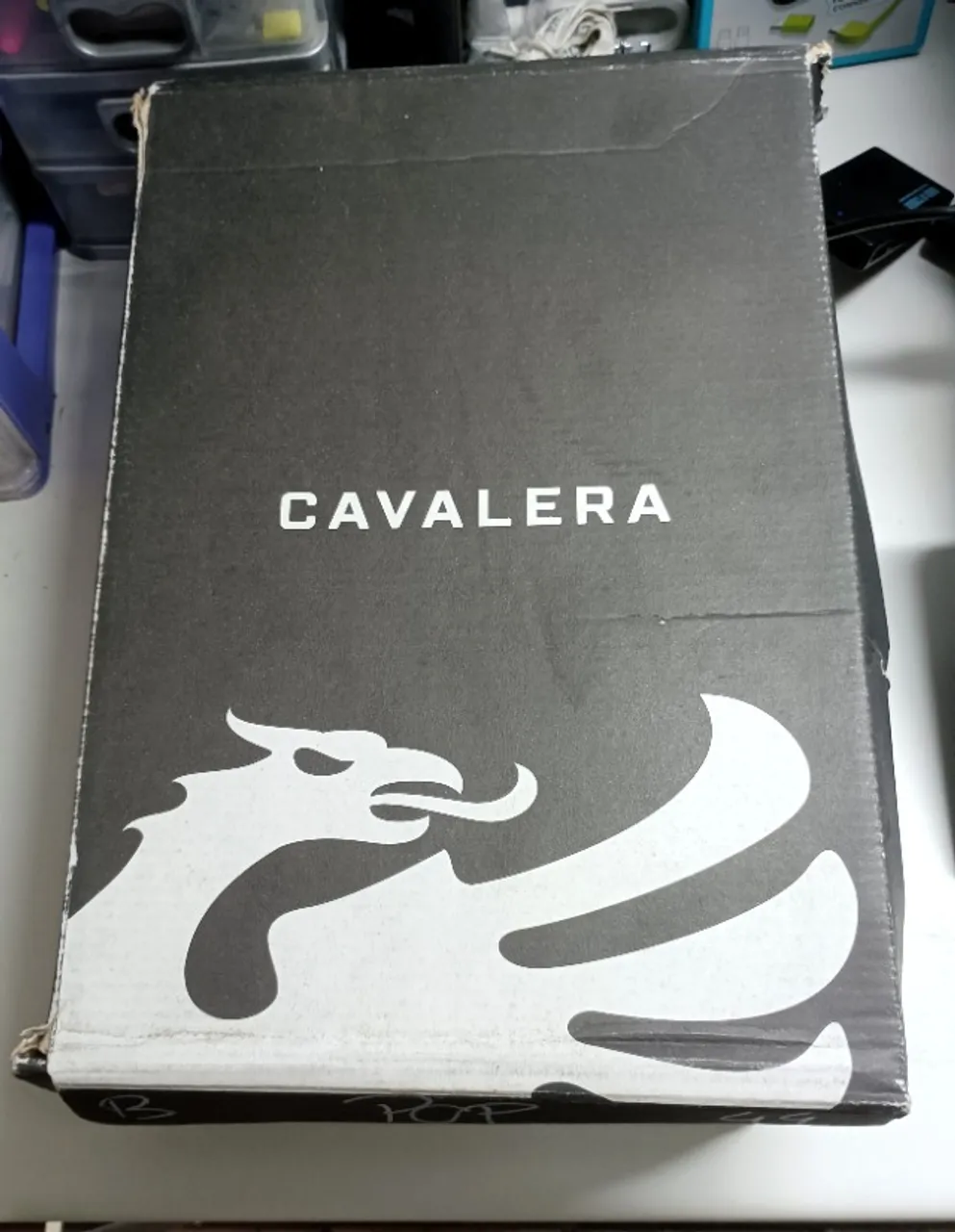 TÊNIS CAVALERA. Tam 44, cor branco gelo