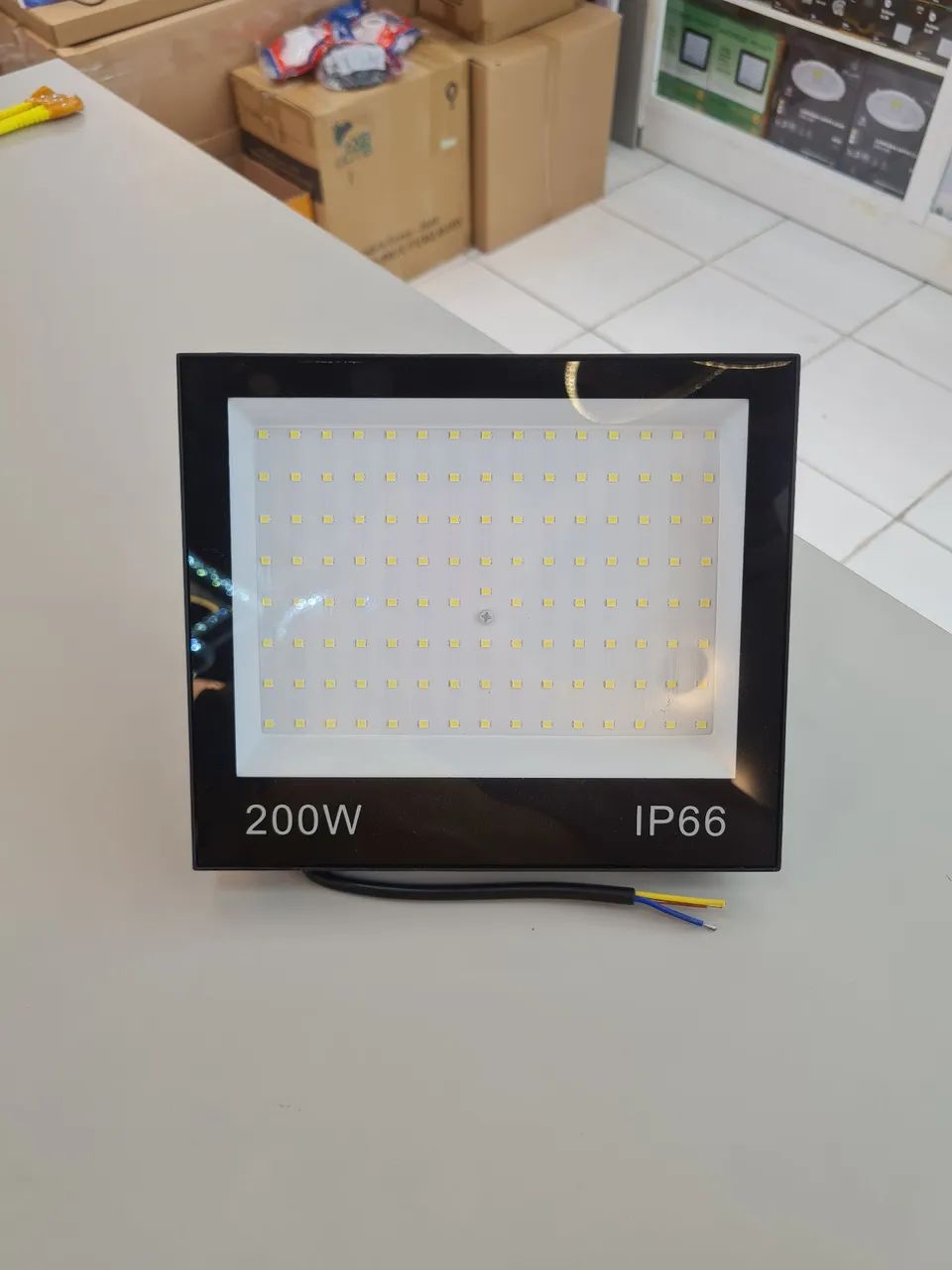 200W LED Reflector64842063305347120