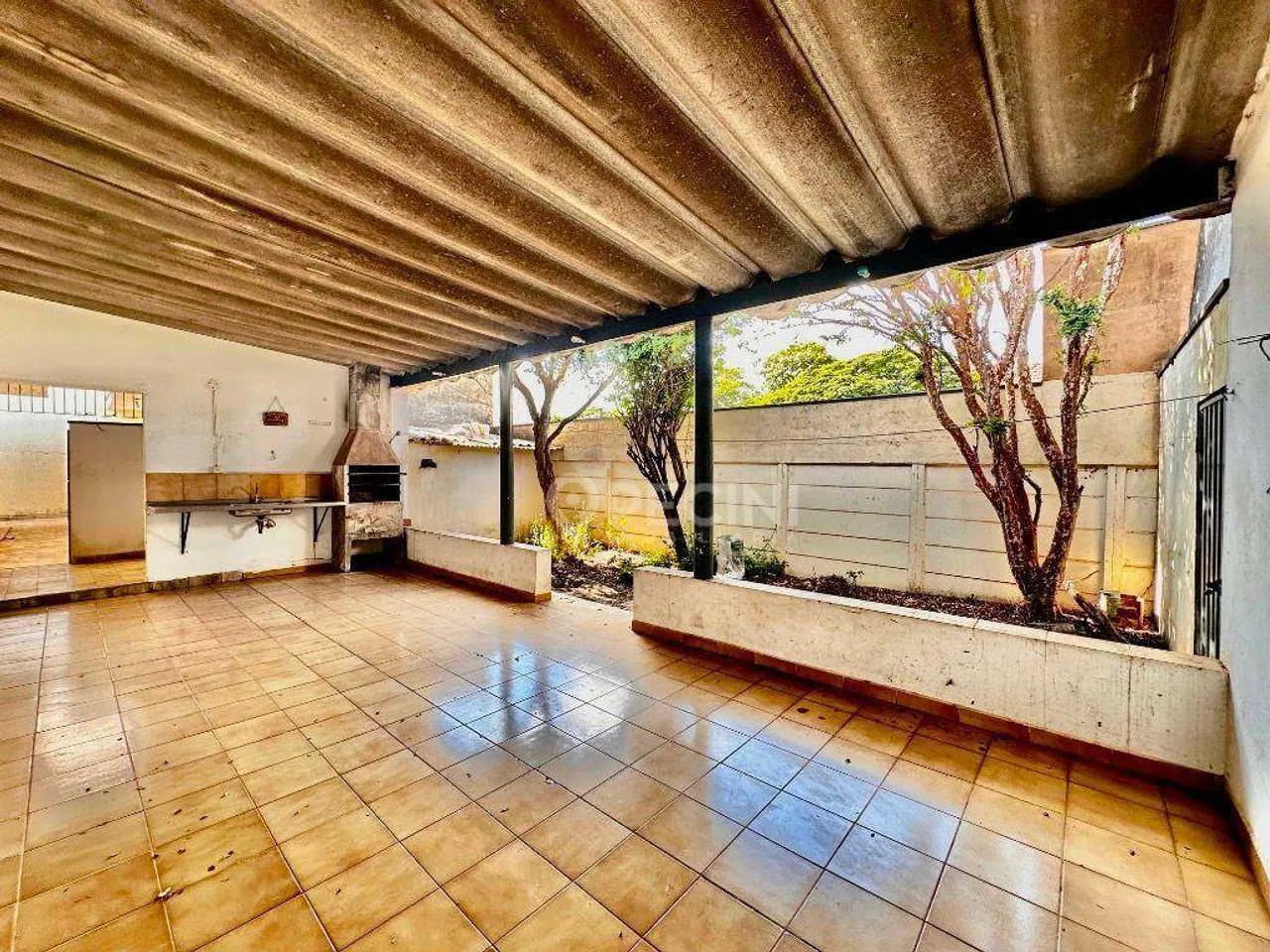 Casa com 6 quartos para venda, no Santana em Rio Claro.