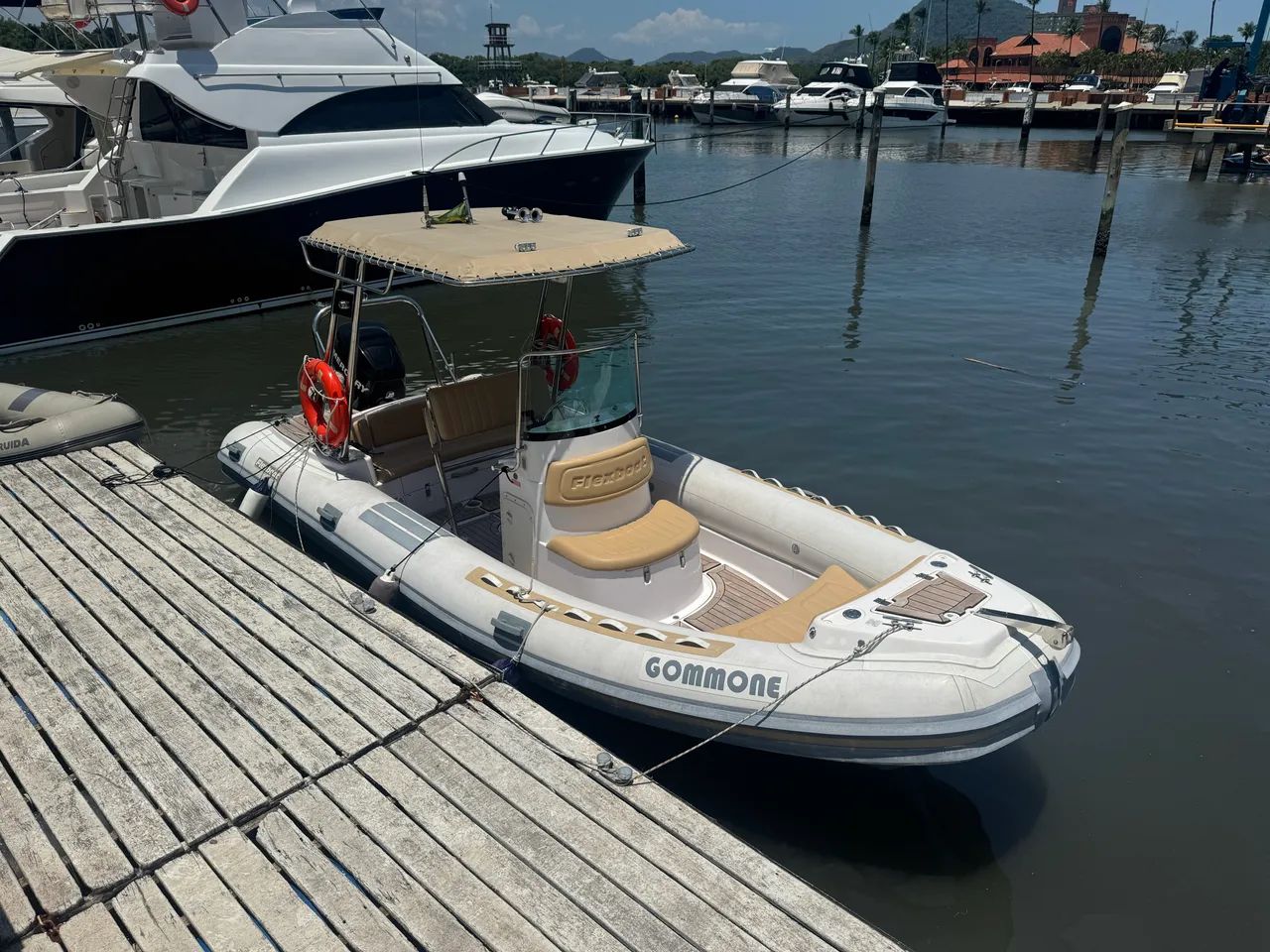 BOTE FLEXBOAT SR 620 - Mercury OptiMax 175HP - Foto 4