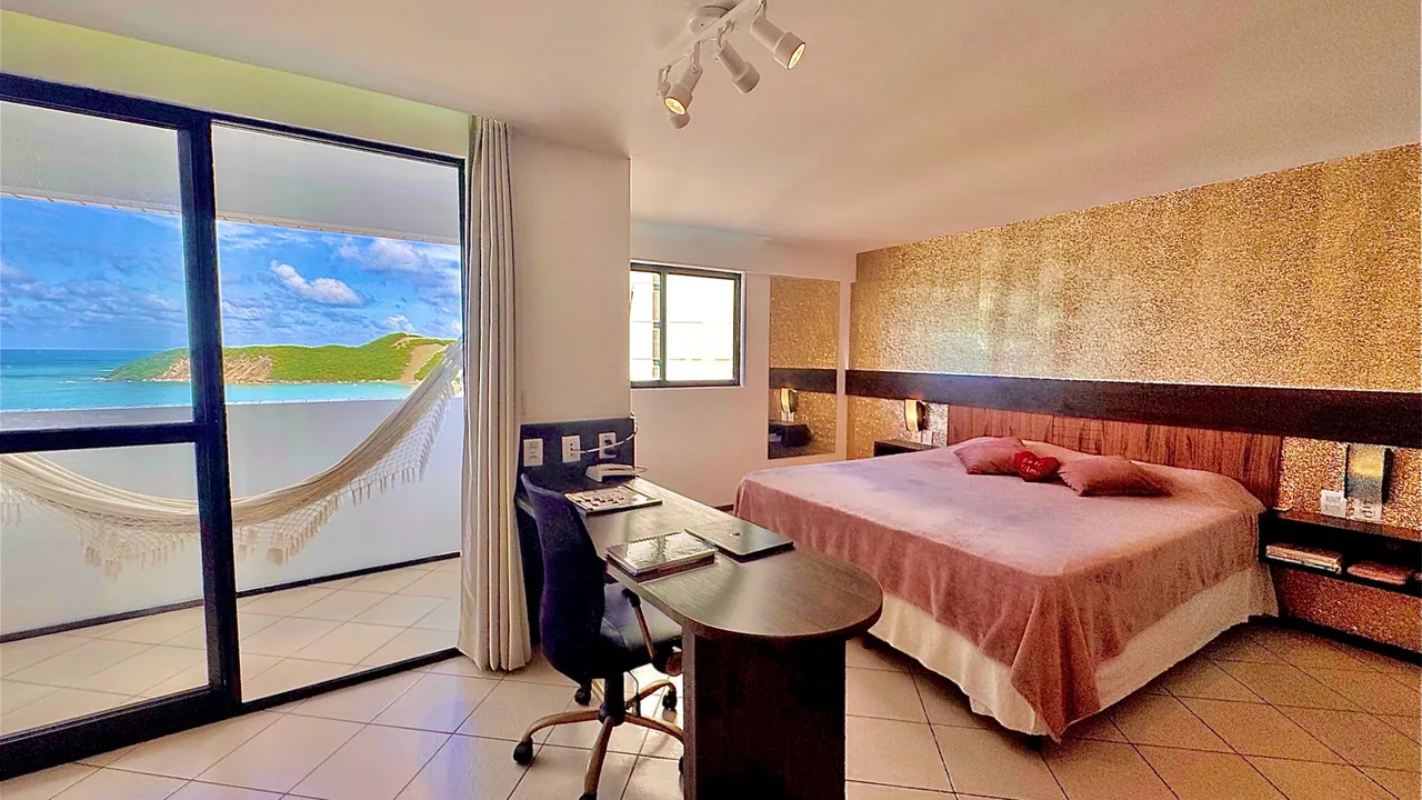 Flat em Hotel- com vista para o morro do careca e o mar