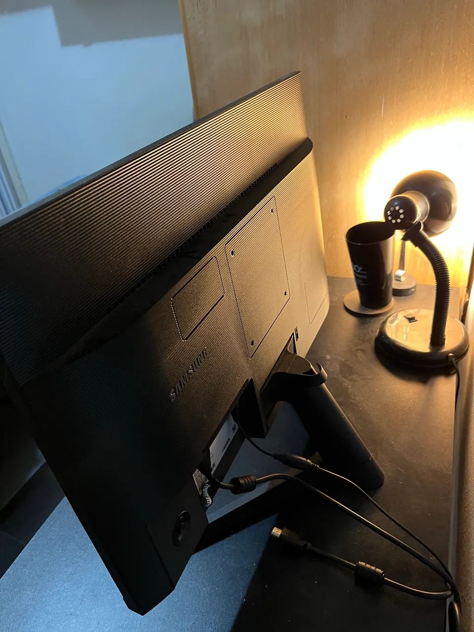 Monitor Samsung T350 - 24 polegadas64308010187650122