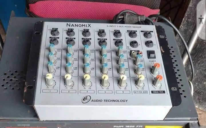 Mesa de Som 6 Canais Nanomix NA6028