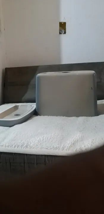 Caixa acoplada usada ?