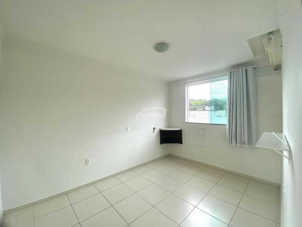 Imóvel com aproximadamente 72m², contendo 02 dormitórios, sendo 01 suíte, sala de estar co - Foto 3