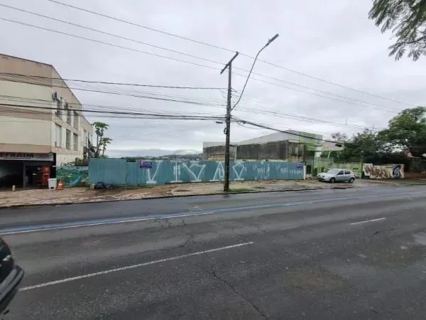 Terreno em Porto Alegre, no bairro Nonoai, à venda.