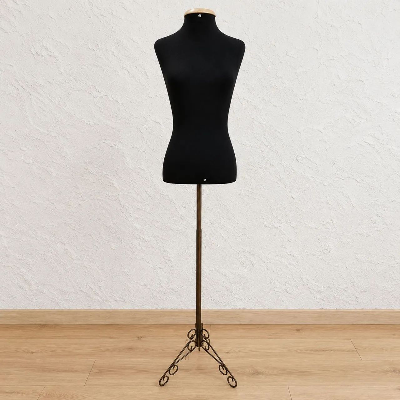 Manequim Busto Tam. 40 (com pedestal retro)