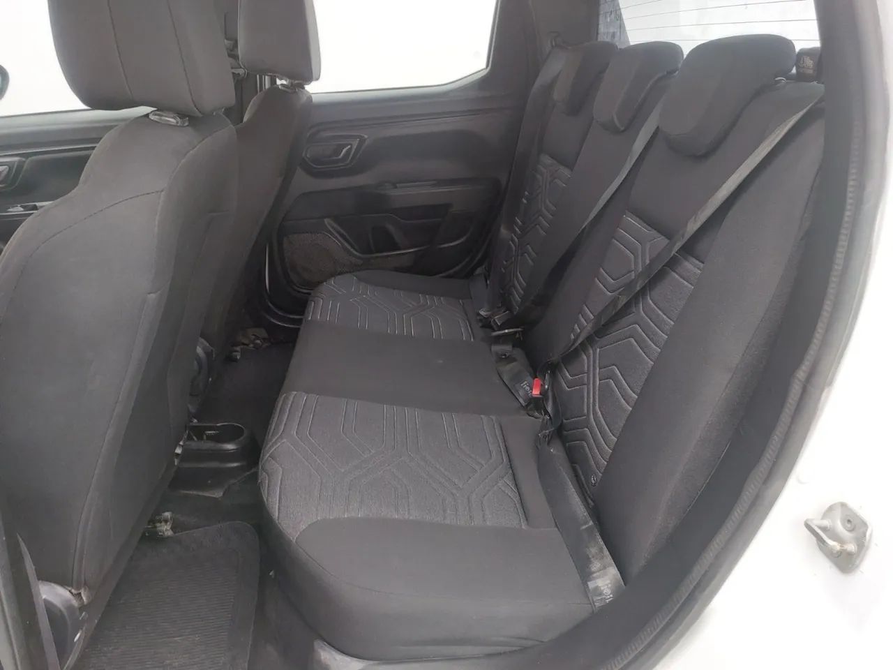 Fiat Strada Freedom 1.3 Flex 8V CD, foto 17 de 18