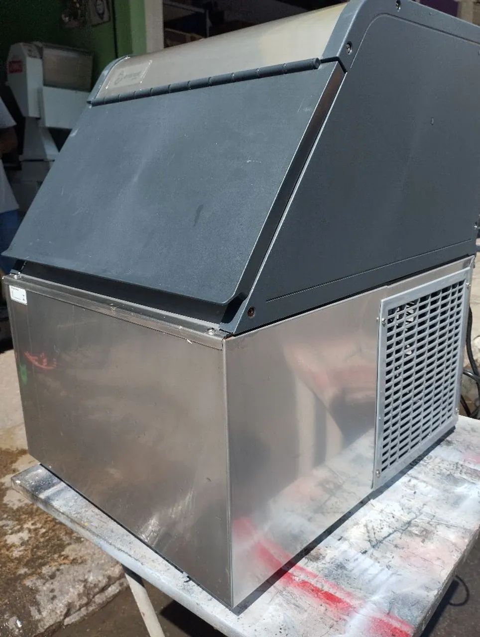 Máquina de gelo Everest 50 kg semi nova  - Foto 5