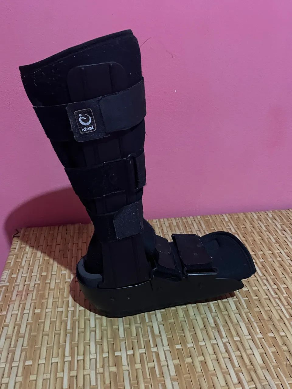 Bota ortopédica + muleta Califórnia  - Foto 2