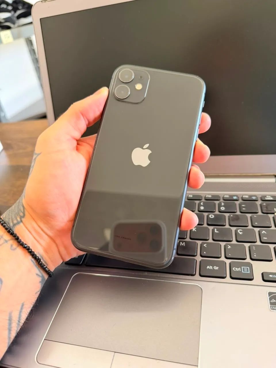 iPhone 11 64GB