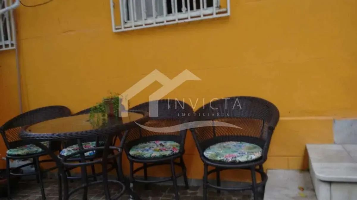 MARAVILHOSA CASA TRIPLEX EM RUA TRANQUILA EM BOTAFOGO!!! - Foto 2