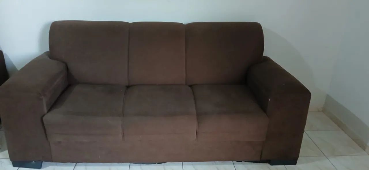 Vendo dois sofás 