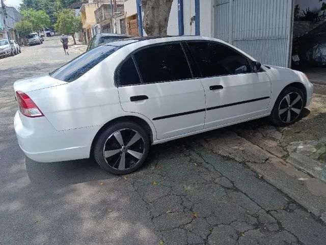 Honda Civic Sedan LX 1.7 16V 115cv Mec. 4P 2001