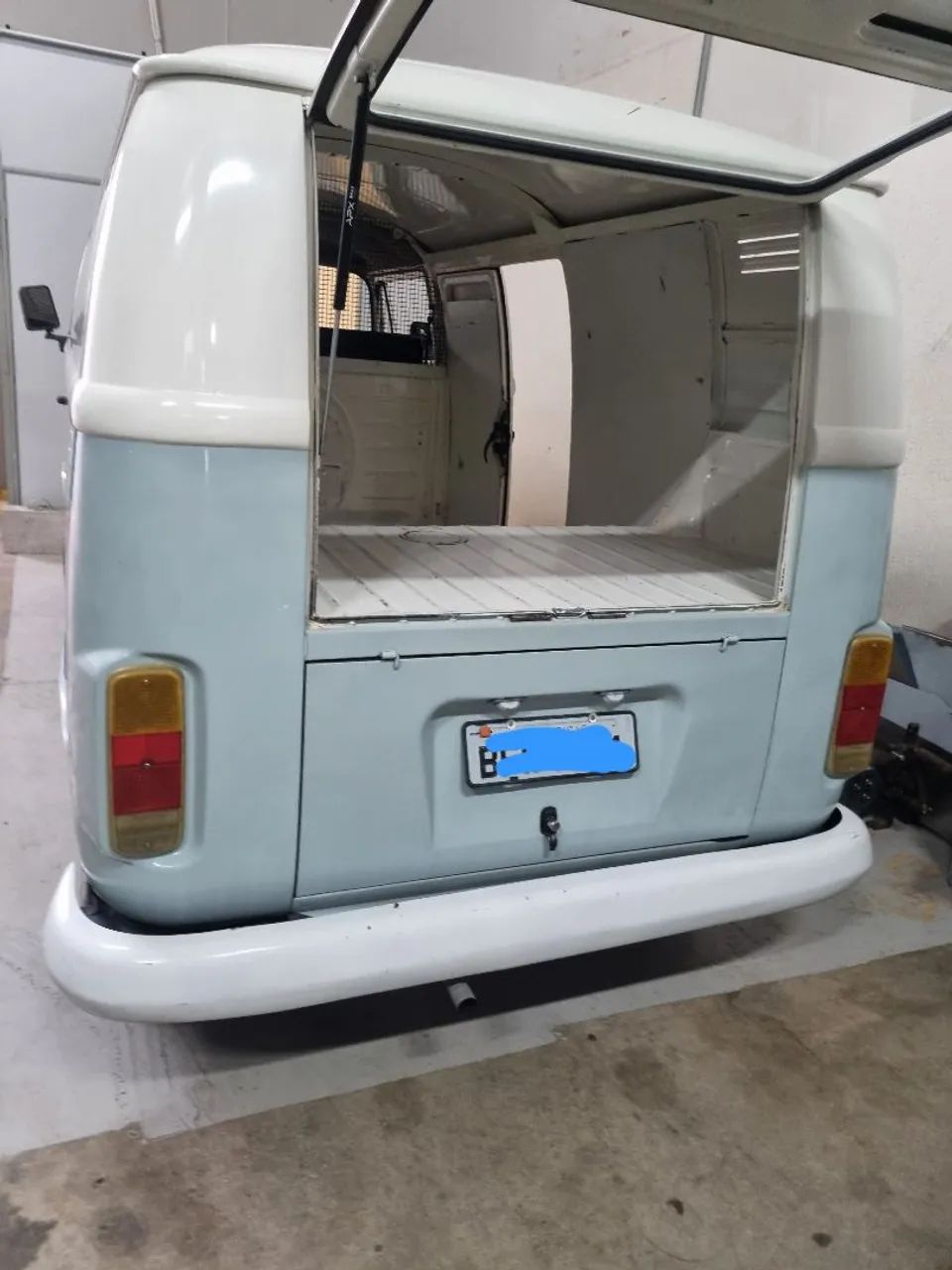 Volkswagen Kombi Standard/ Luxo/ Serie Prata 1988