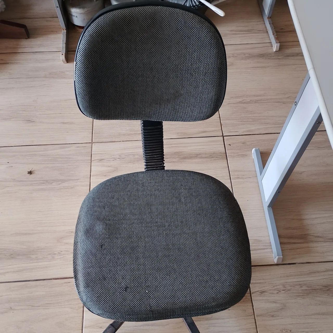 Mesa de Escritório com cadeira  - Foto 5