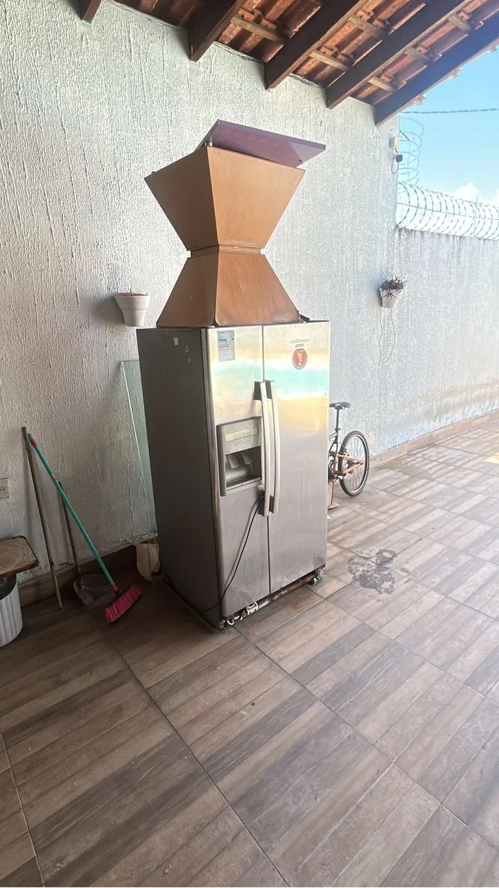 Sucata de geladeira e freezer com motor  - Foto 2