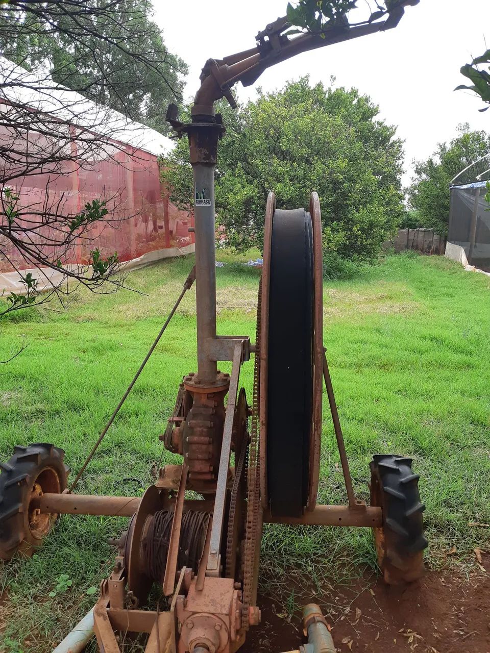 Conjunto de irrigação autopropelido, Marca AsBrasil. Chuvisco turbinado MEC-21. 