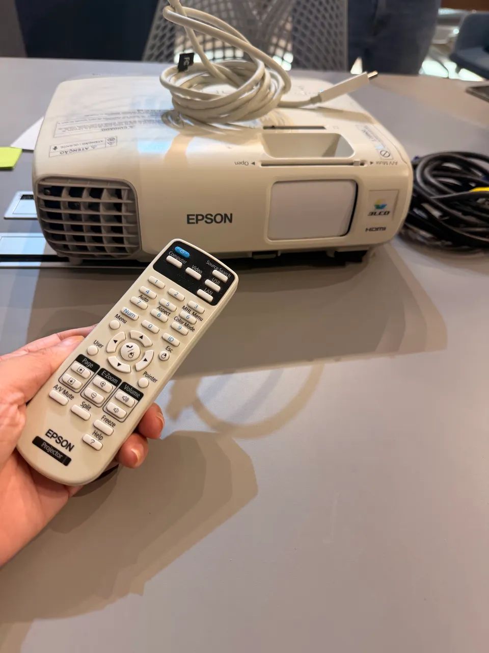 Projetor EPSON HDMI Power lite S27 - Foto 3