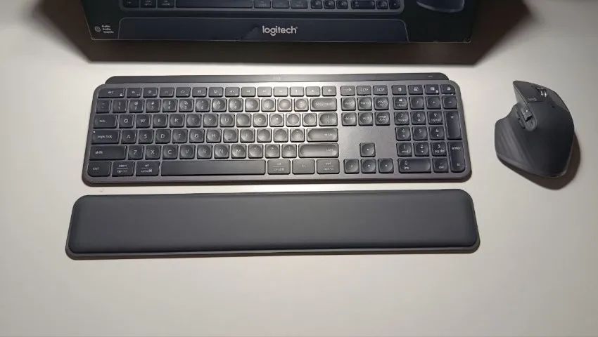 Logitech MX Keys S + MX Master 3S + Apoio | Caixa e Garantia - Foto 5