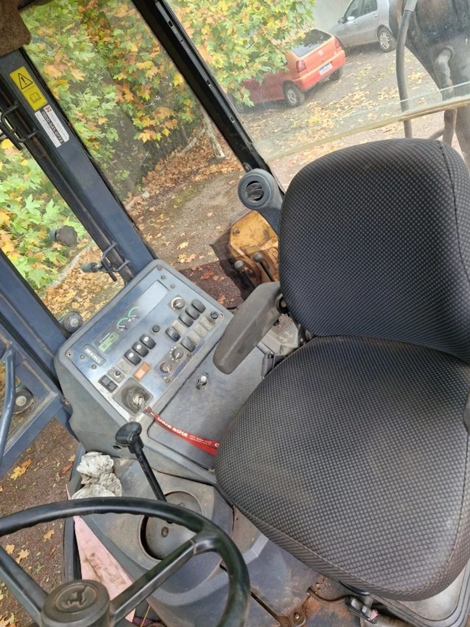 Retro Escavadeira John Deere 310k ano 2015 tração 4x4 com 6000 horas  - Foto 6