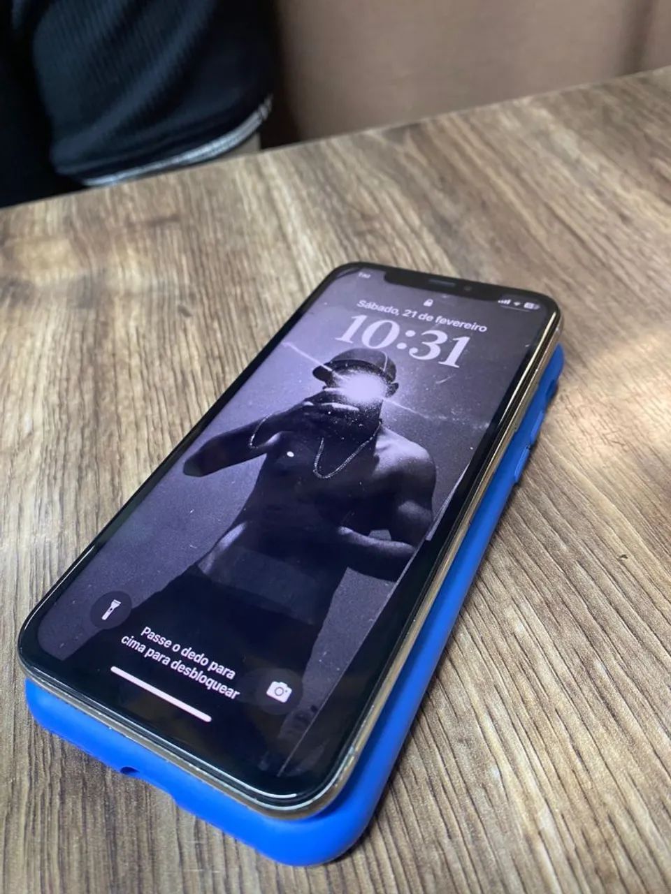 Iphone x(10) 350,nao funciona a Cameira traseirapra arrumar fica barato  - Foto 2