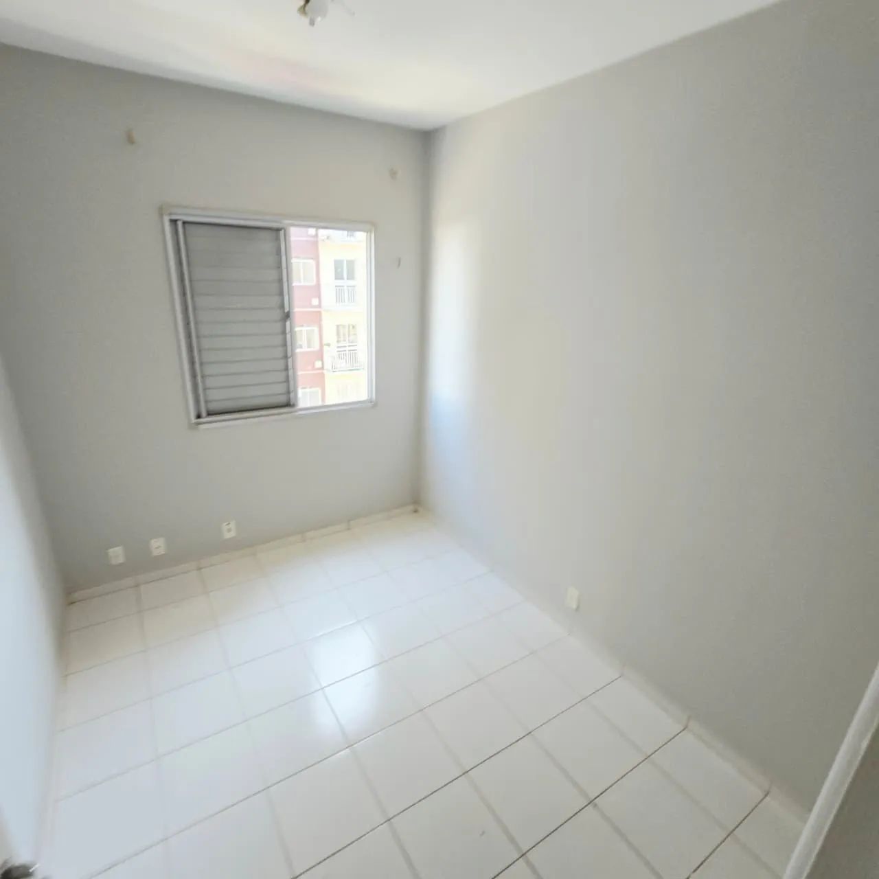 ALUGO APTO NO COND. FIT COQUEIRO 1 COM 2 QUARTOS - Foto 3