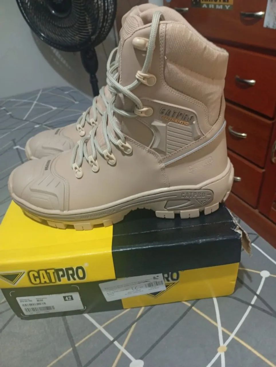 BOOT CATPRO N.42