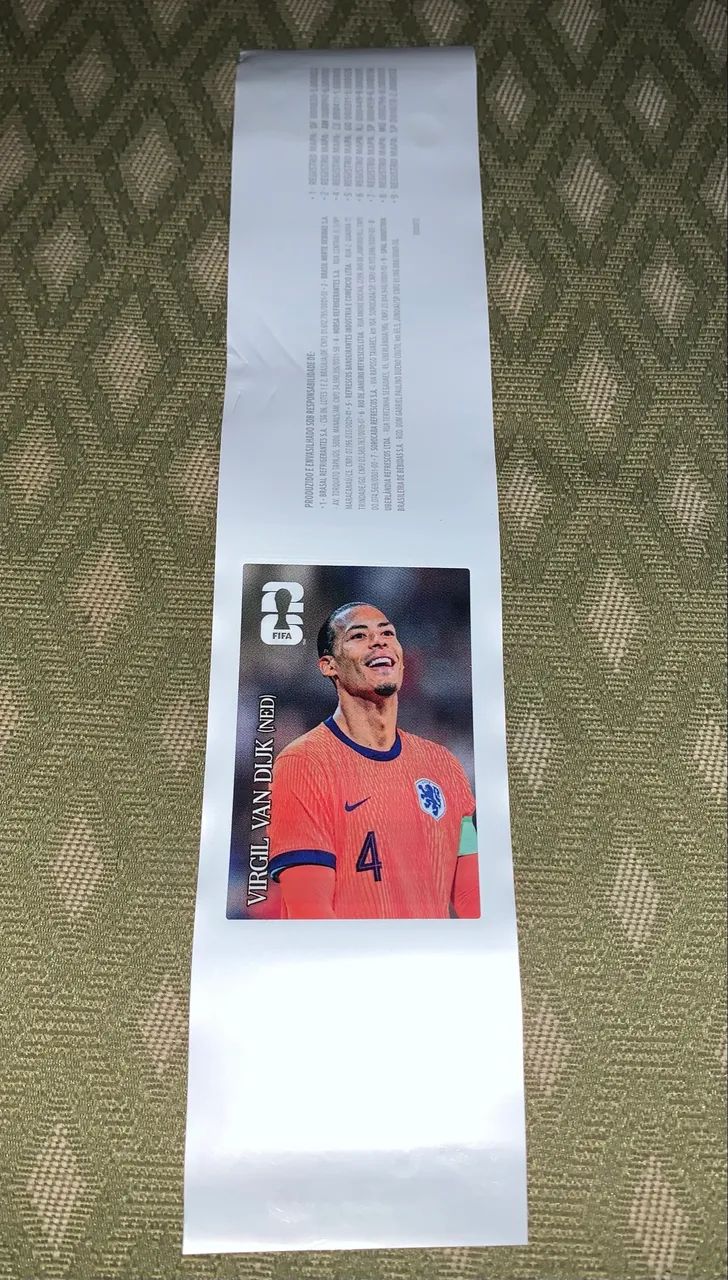 figurinha copa 2026 Virgil Van Dijk no rótulo nova - Foto 2