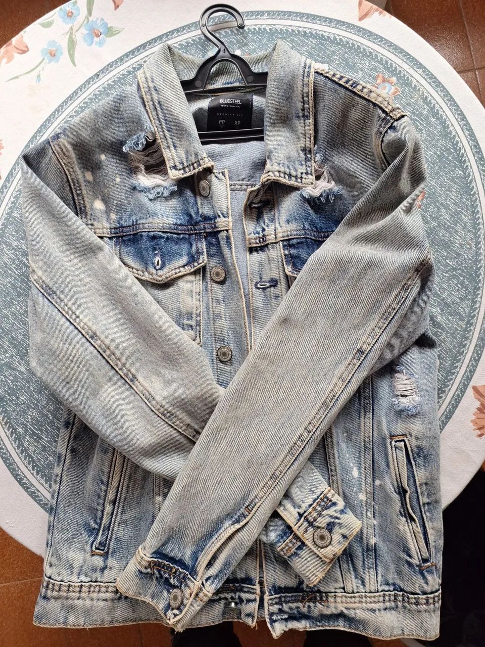 Jaqueta Jeans Destroyed Renner