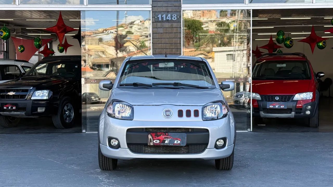 Fiat Uno Sporting 1.4 EVO Fire Flex 8V 4P 2012 - Foto 2