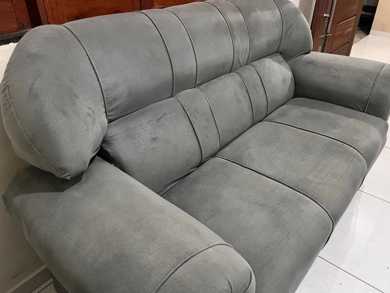 Sofá 03 lugares - Foto 3