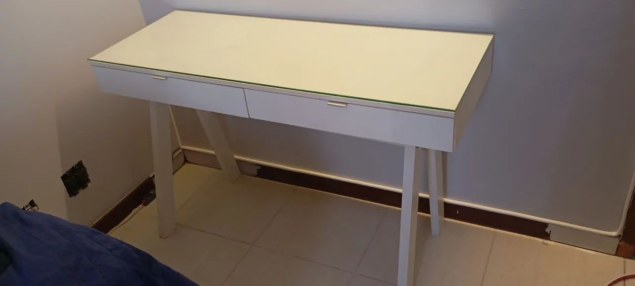 Mesa de escritório/ Penteadeira - Foto 3