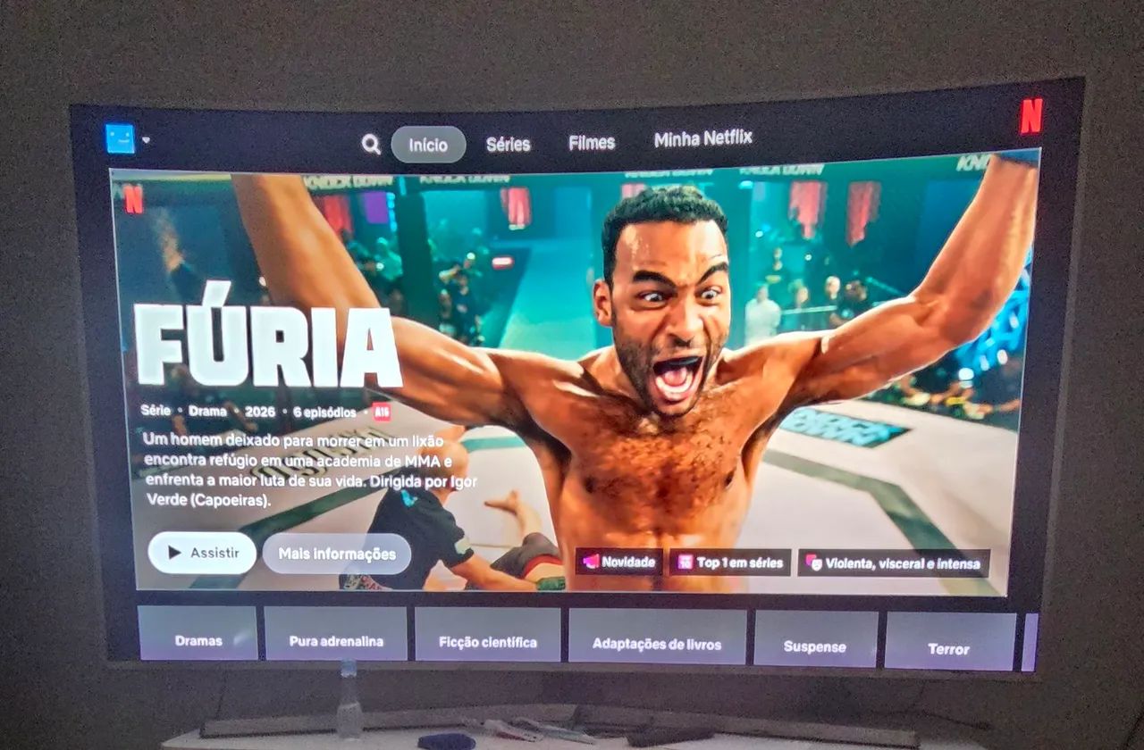 Tv samsung 65polegadas curve smart usada