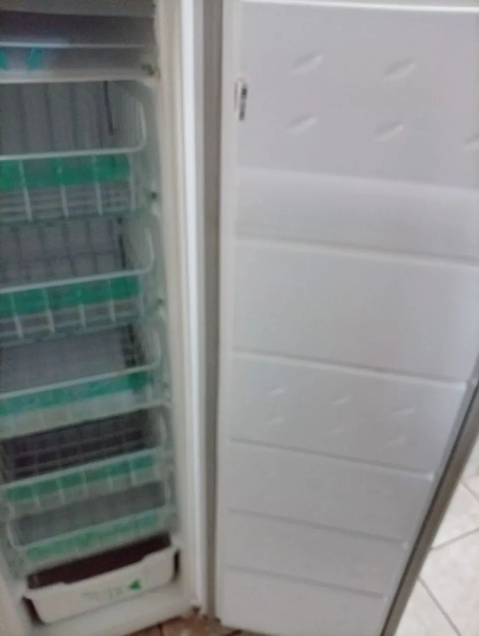 Vendo freezer vertical Consul  - Foto 3