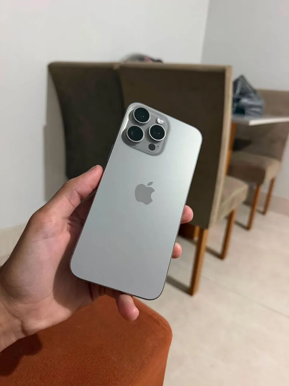 IPhone 15 Pro Max - Foto 4