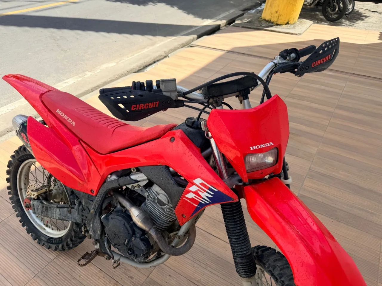 CRF 250f 2025 - Foto 3