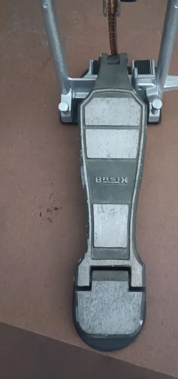 Pedal de bateria marca basix 