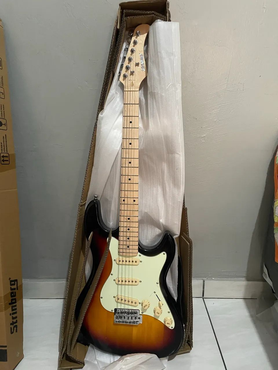 Guitarra strinberg nova  - Foto 2