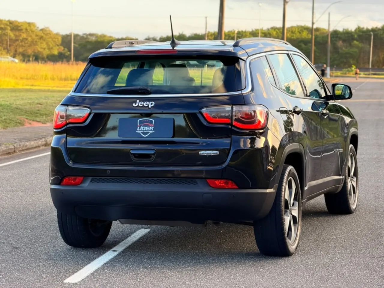 Jeep Compass Longitude 2.0 4X2 Flex 16V Aut. 2018 - Foto 4