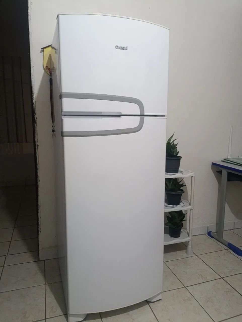 Geladeira Consul duplex Frost Free.