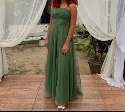 Vestido Verde Oliva Glamour Com Brilho