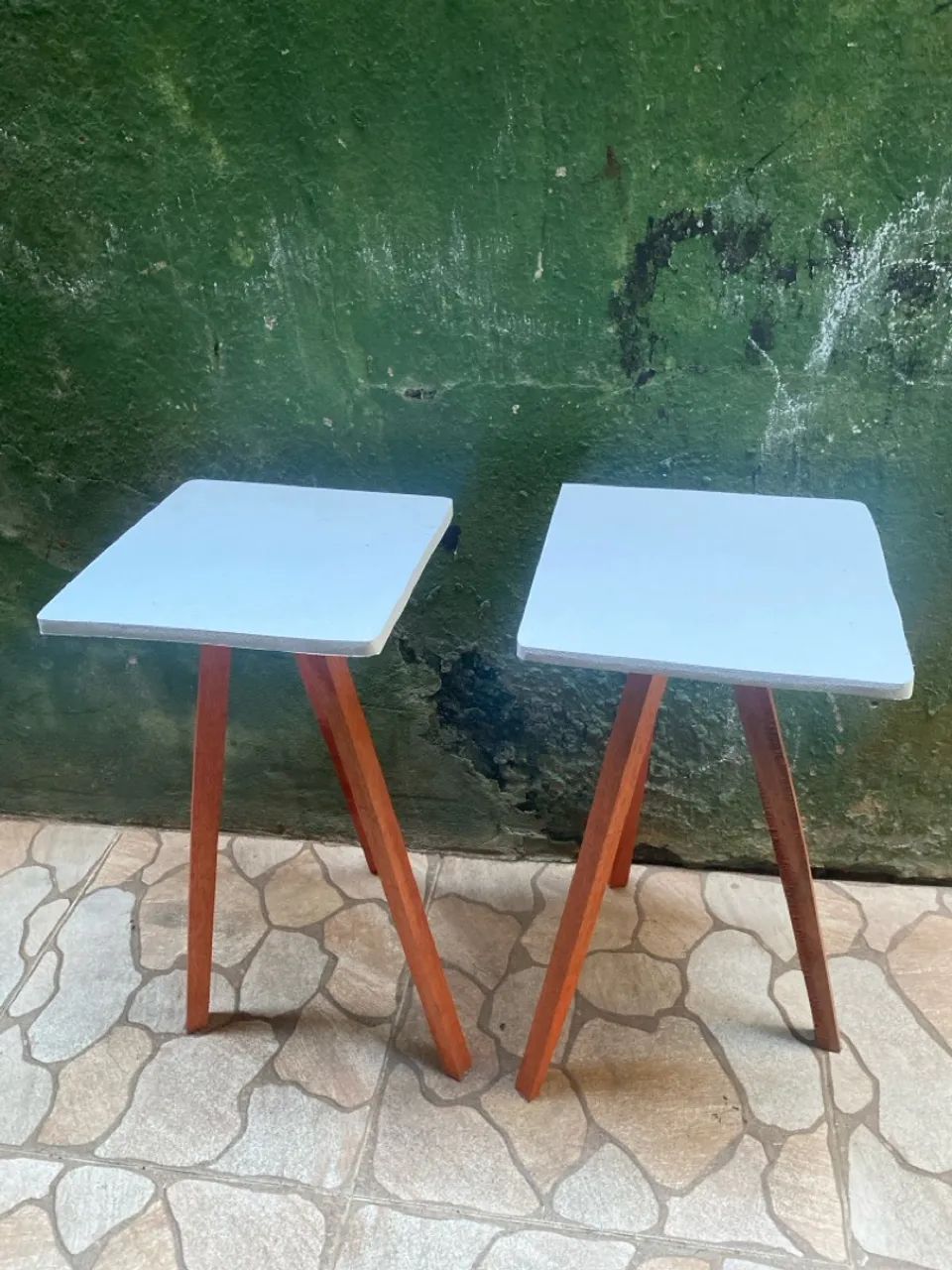 2 mesinhas novas 